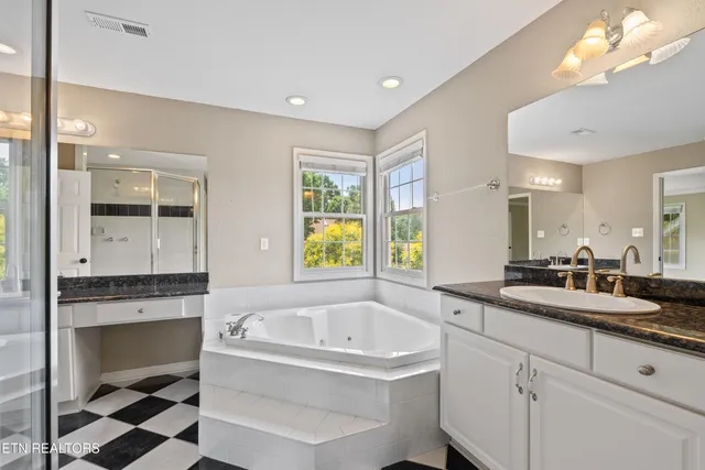 $699,000 | 612 Sandpiper Drive, Vonore, TN 37885