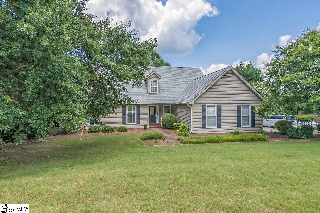 2417 Warriors Path Anderson, SC 29621 - Photo 1 of 18 Gallery Image 1