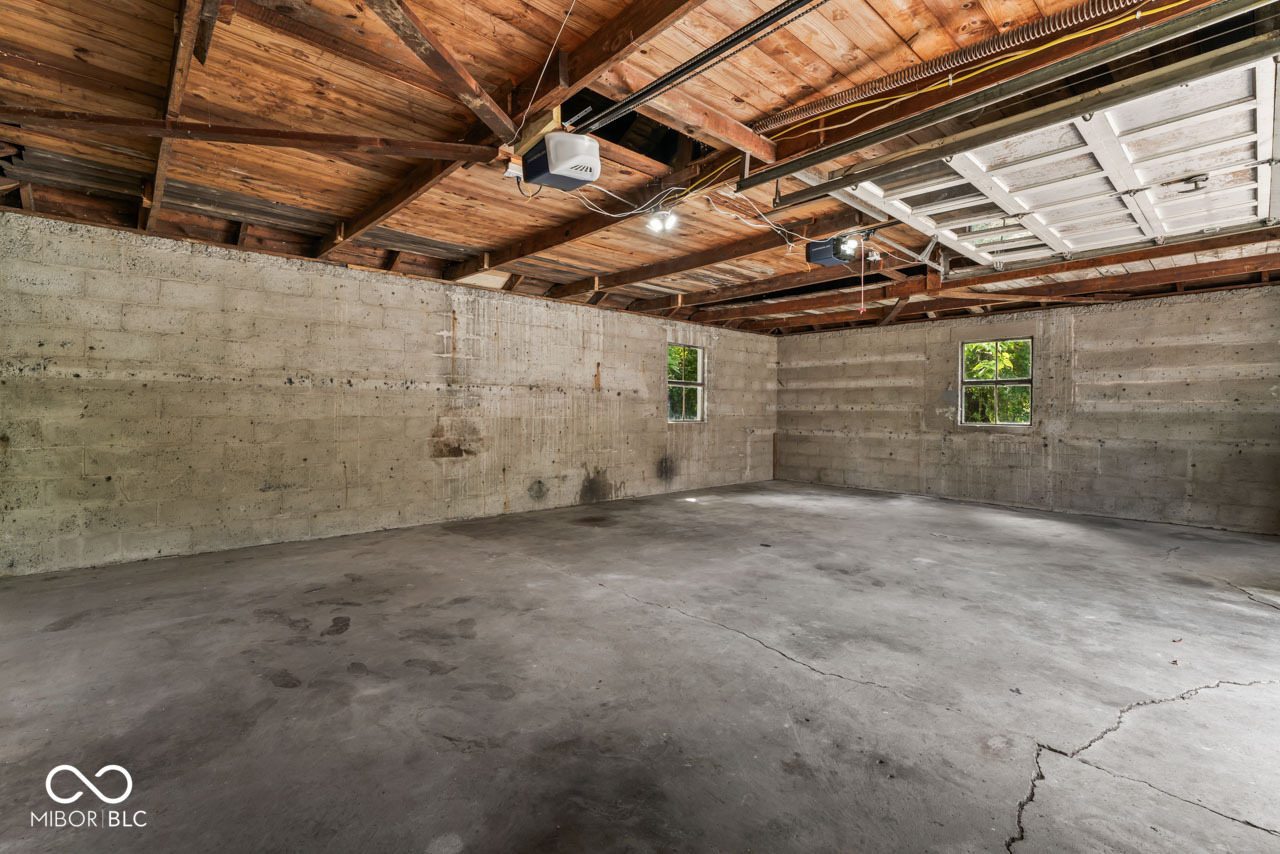 2217 Riviera Street Indianapolis, IN 46260 - Photo 29 of 47 Gallery Image 29