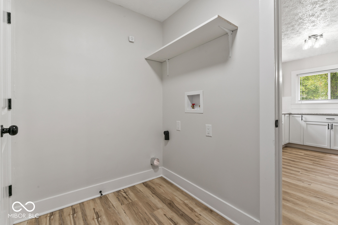 2217 Riviera Street Indianapolis, IN 46260 - Photo 10 of 47 Gallery Image 10