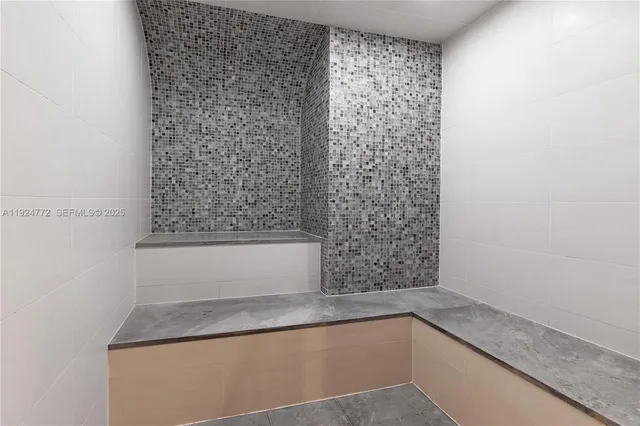 $7,850 | 2711 South Ocean Drive, Unit 2701, Hollywood, FL 33019