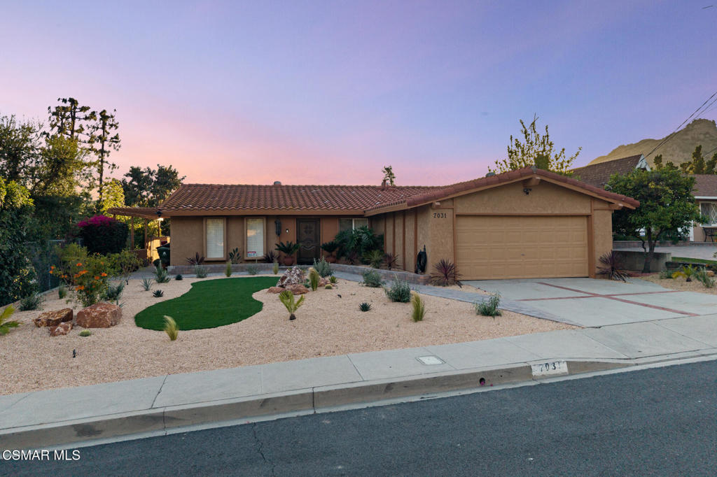 7031 Rivol Road West Hills, CA 91307 - Photo 13 of 32