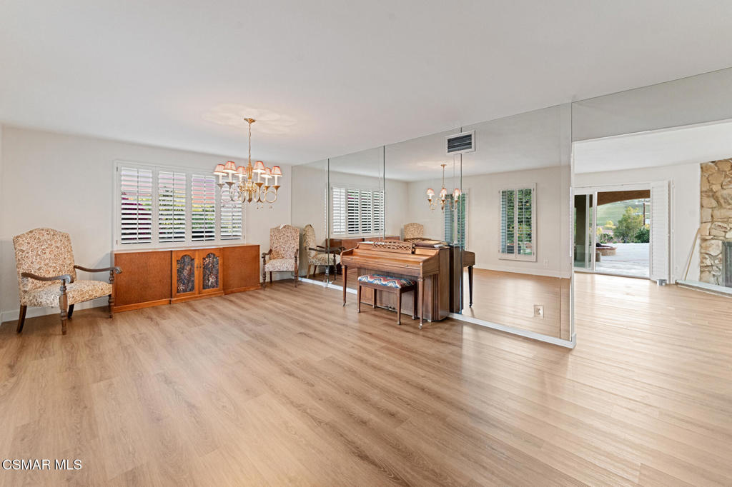 7031 Rivol Road West Hills, CA 91307 - Photo 19 of 32