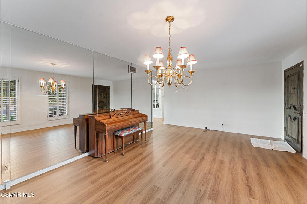 7031 Rivol Road West Hills, CA 91307 - Photo 20 of 32