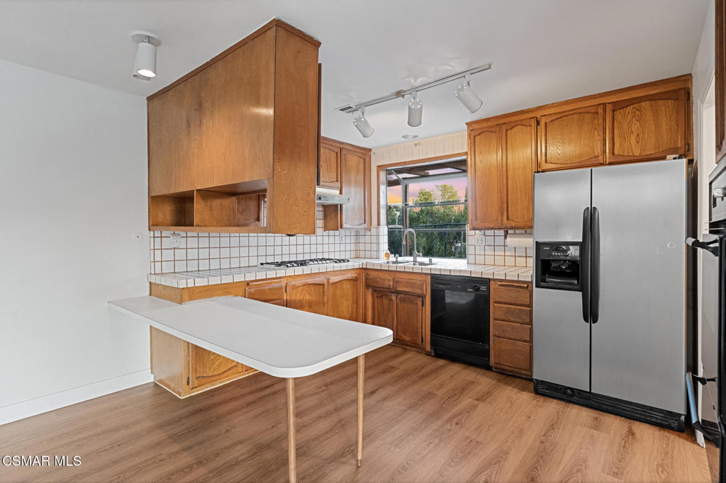 7031 Rivol Road West Hills, CA 91307 - Photo 23 of 32