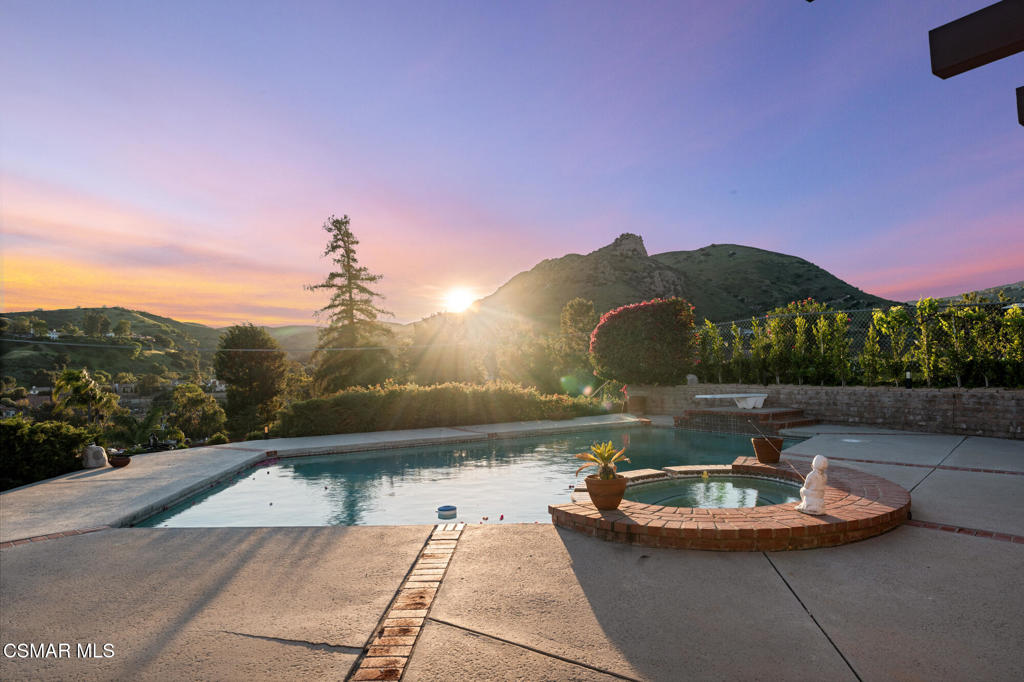 7031 Rivol Road West Hills, CA 91307 - Photo 4 of 32