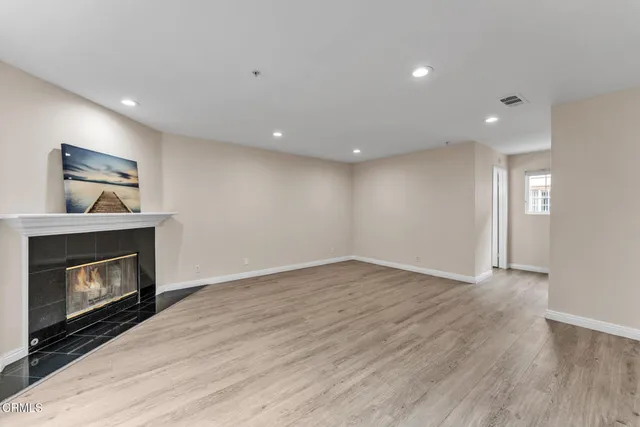 $958,000 | 1037 Sunset Boulevard, Unit B, Arcadia, CA 91007