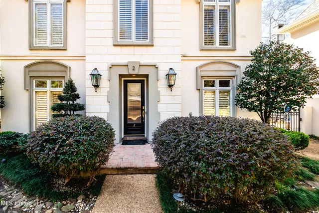 $499,000 | 2 Ashley Park Drive, Jackson, MS 39206