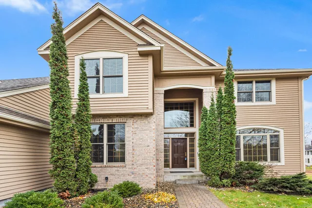 $700,000 | 4625 Weston Lane North, Plymouth, MN 55446
