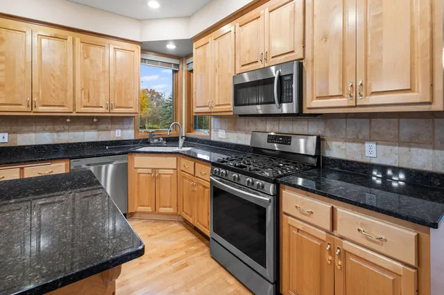 $700,000 | 4625 Weston Lane North, Plymouth, MN 55446