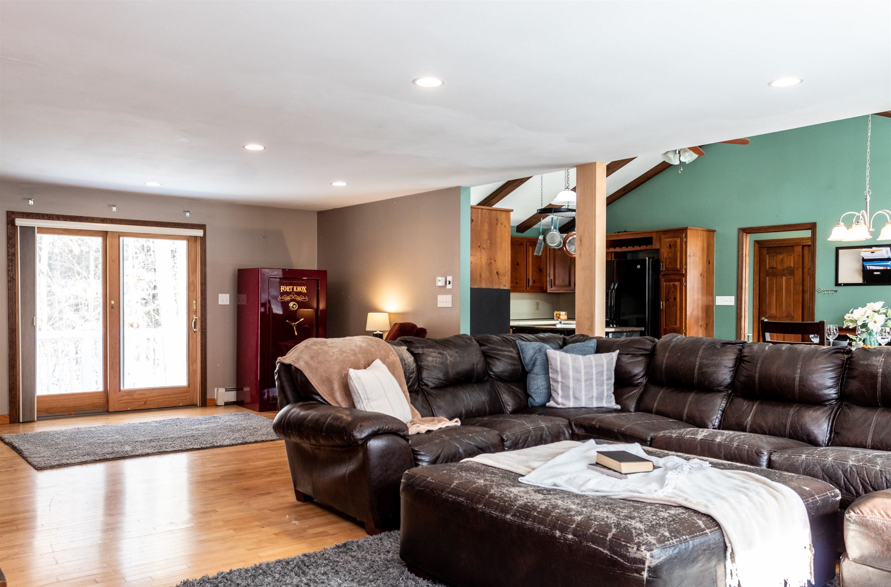 310 Ash Swamp Road Newmarket, NH 03857 - Photo 12 of 40