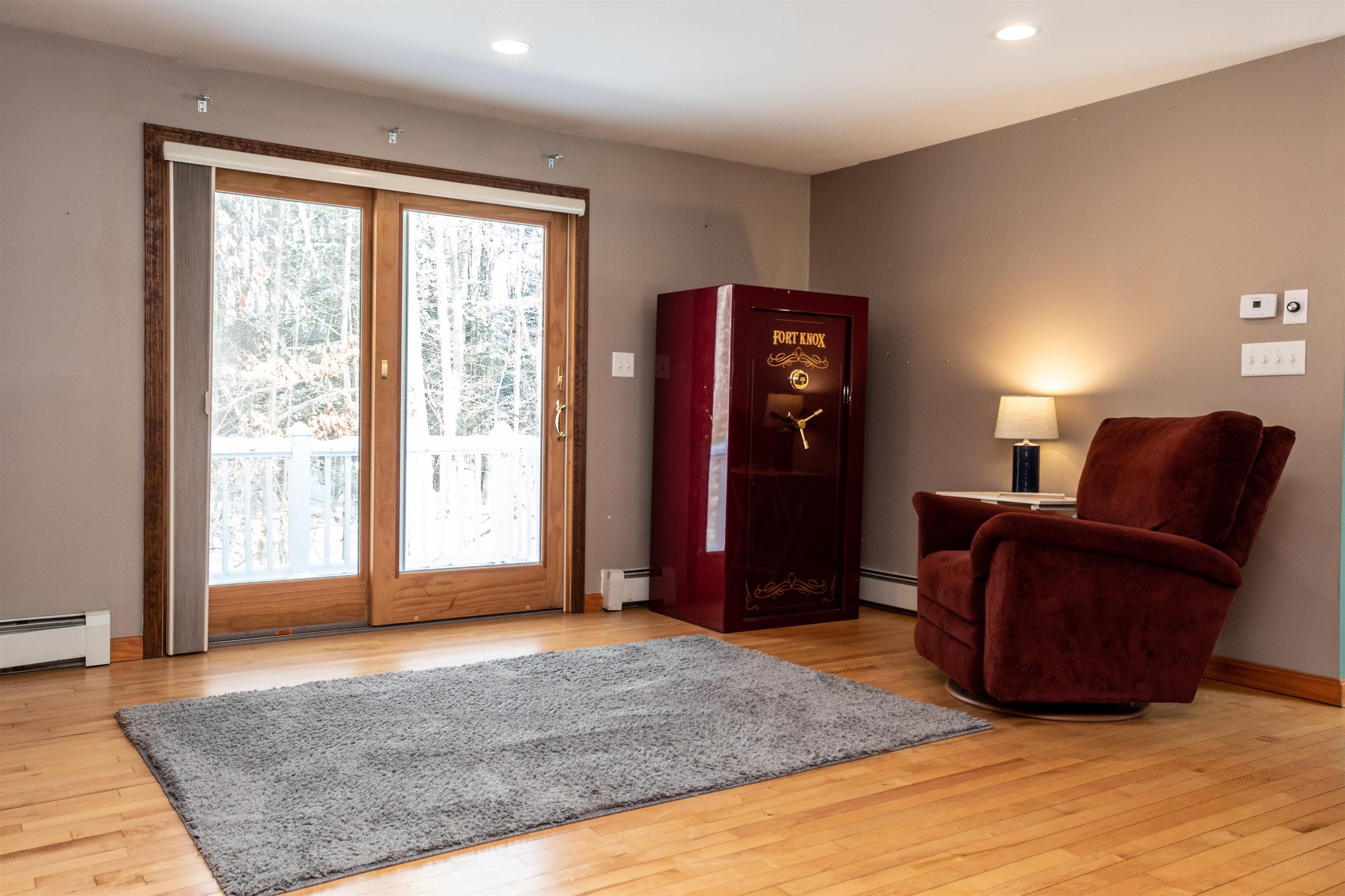 310 Ash Swamp Road Newmarket, NH 03857 - Photo 8 of 40