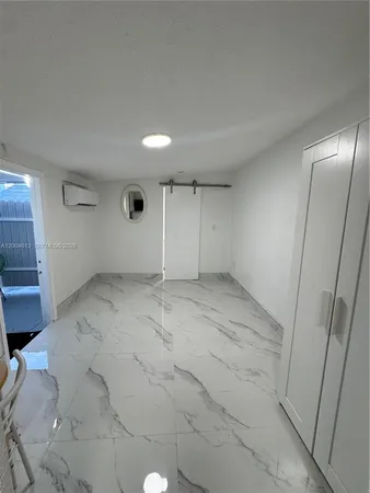 $1,550 | 2796 Southwest 34th Court, Miami, FL 33133