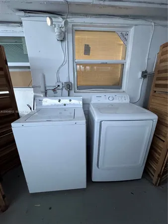 $1,550 | 2796 Southwest 34th Court, Miami, FL 33133