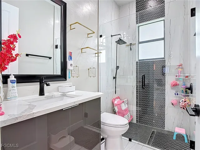 $415,000 | 3302 East 3rd Street, Lehigh Acres, FL 33936