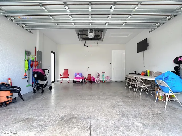 $415,000 | 3302 East 3rd Street, Lehigh Acres, FL 33936