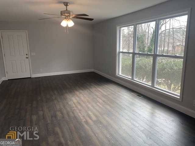 3102 Edgewater Drive Gainesville, GA 30501 - Photo 16 of 18