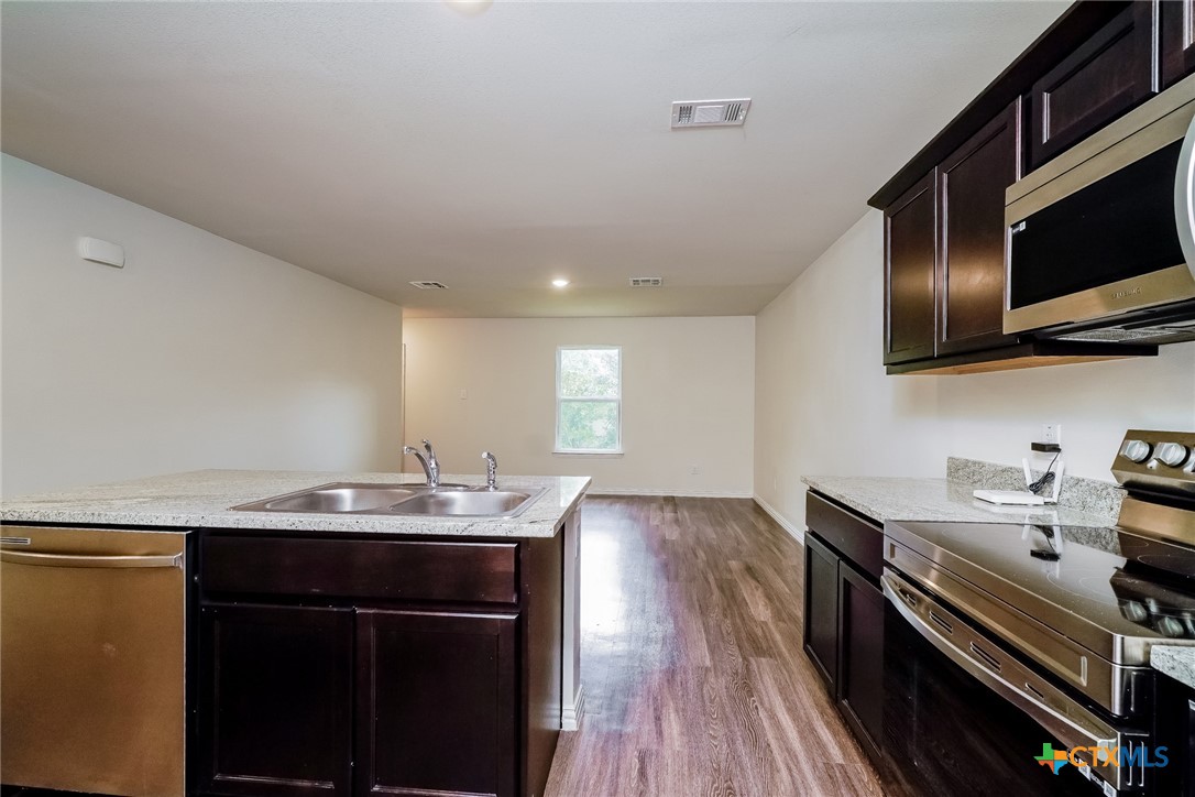 613 South 24th Street Temple, TX 76501 - Photo 9 of 21