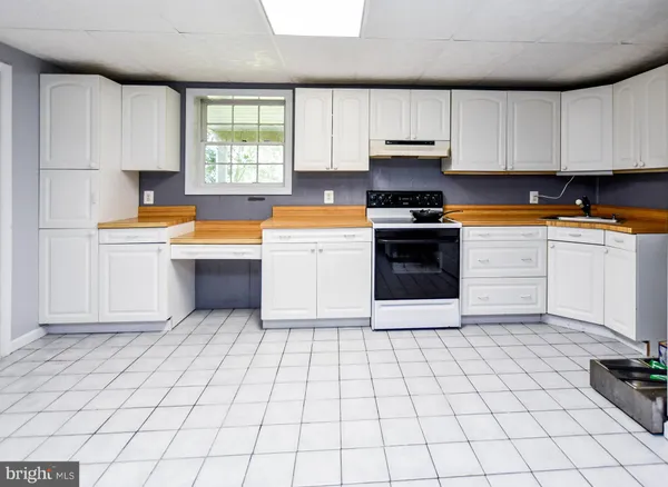 $450,000 | 30130 Huntt Road, Mechanicsville, MD 20659