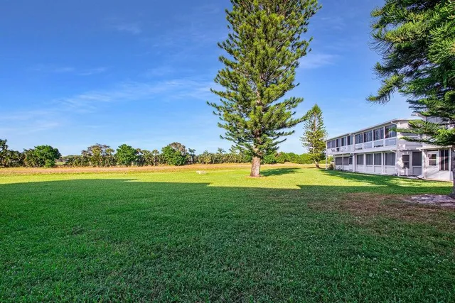 $1,950 | 1845 Northwest 18th Street, Unit 103, Delray Beach, FL 33445