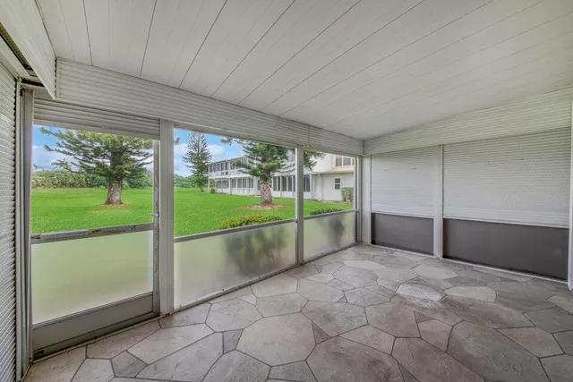 $1,950 | 1845 Northwest 18th Street, Unit 103, Delray Beach, FL 33445