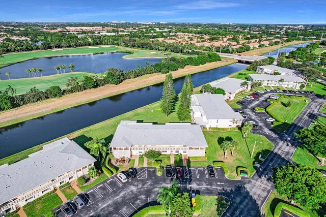 $1,950 | 1845 Northwest 18th Street, Unit 103, Delray Beach, FL 33445