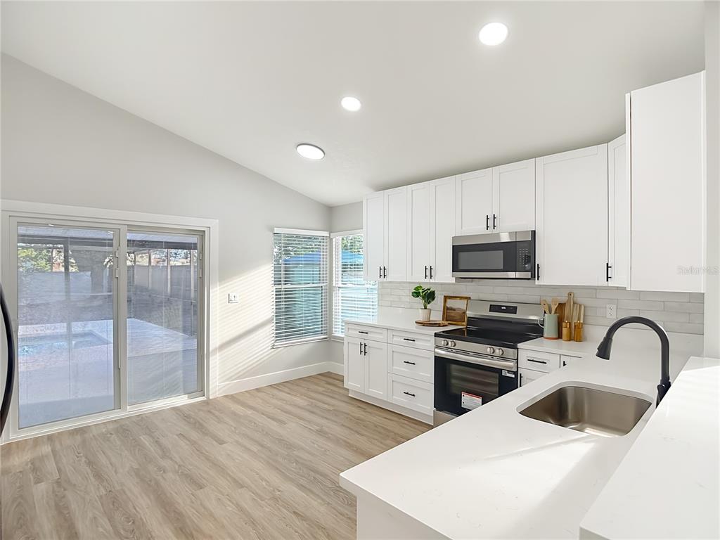 11306 Jim Court Riverview, FL 33569 - Photo 16 of 56