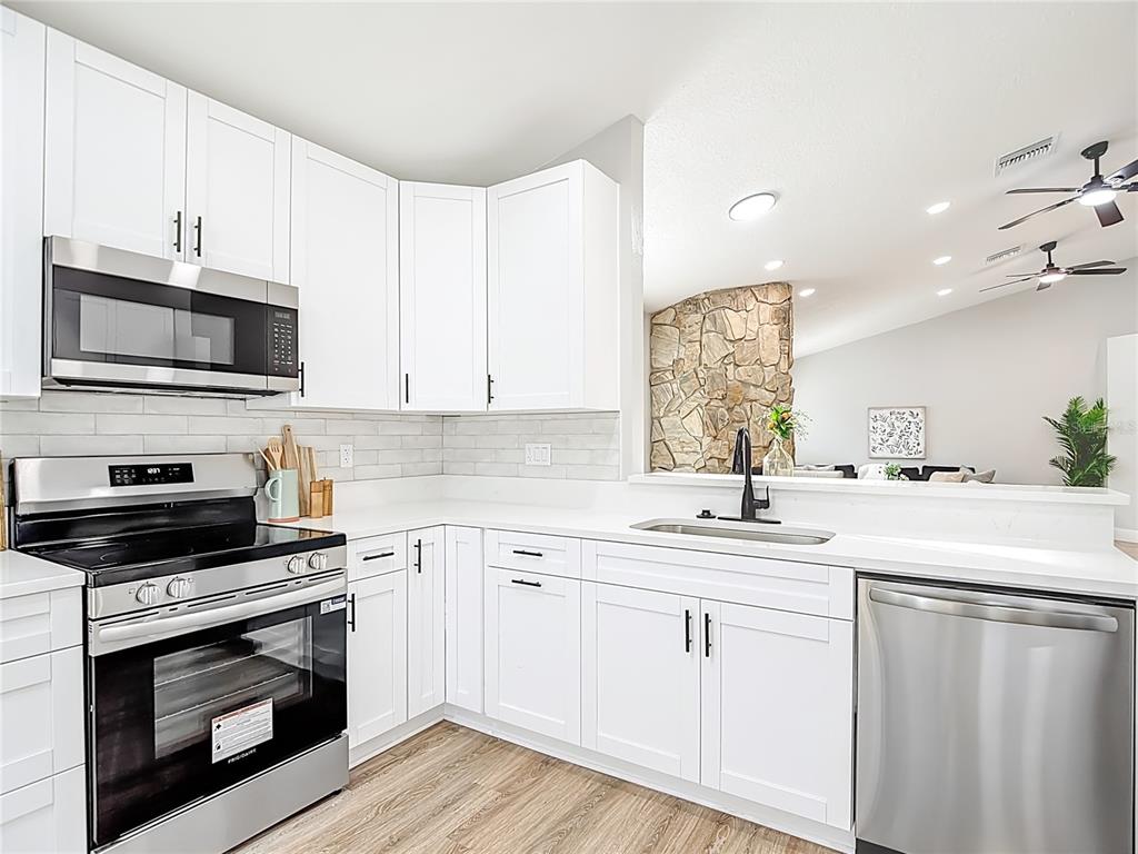 11306 Jim Court Riverview, FL 33569 - Photo 18 of 56