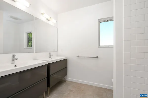 $695,000 | 1130 East High Street, Unit J, Charlottesville, VA 22902