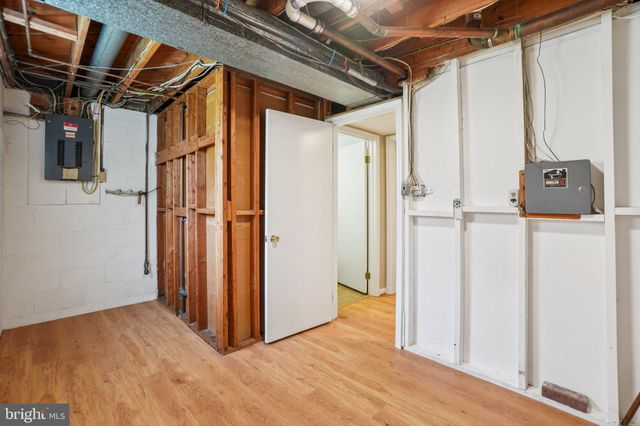 a view of a storage & utility room