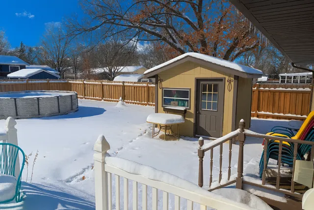 $235,000 | 826 Maple Street Northeast, Hutchinson, MN 55350