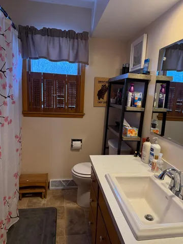 $235,000 | 826 Maple Street Northeast, Hutchinson, MN 55350