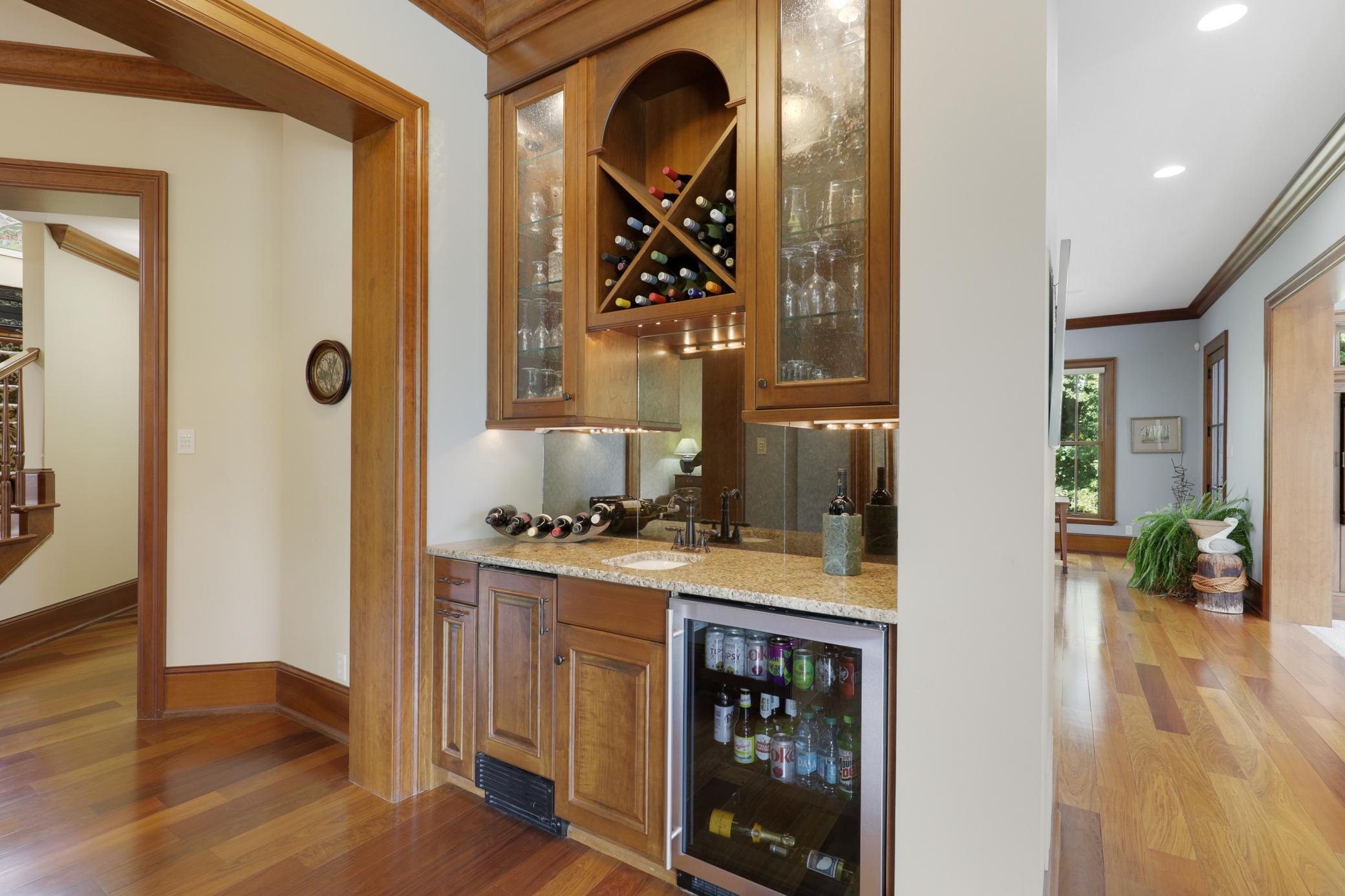 1070 Ferndale Road West Wayzata, MN 55391 - Photo 30 of 143 Gallery Image 30