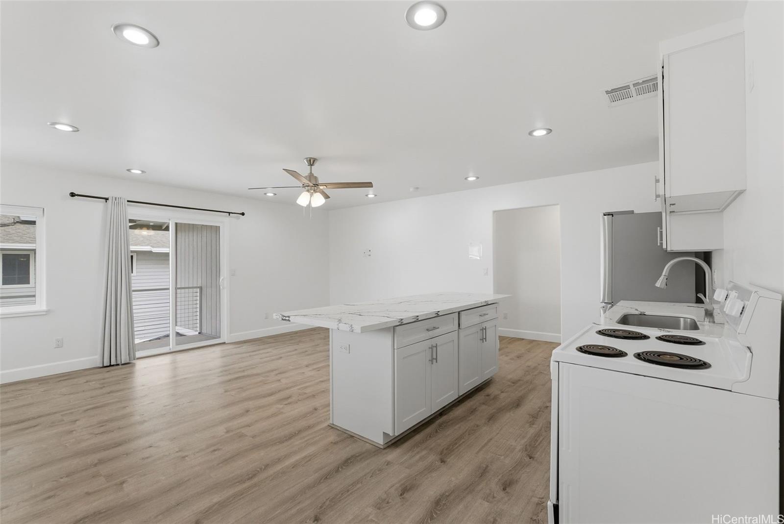 85-075 Waianae Valley Road, Unit B Waianae, HI 96792 - Photo 11 of 25 2nd level living/kitchen #2 (wet bar)