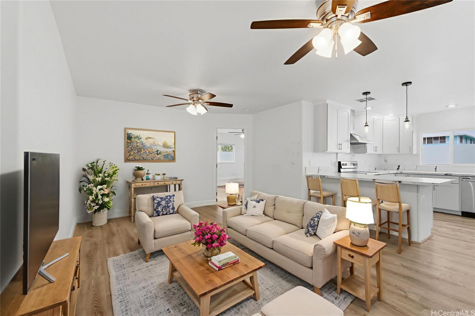 85-075 Waianae Valley Road, Unit B Waianae, HI 96792 - Photo 3 of 25 *Enhanced Ground floor living/kitchen #1