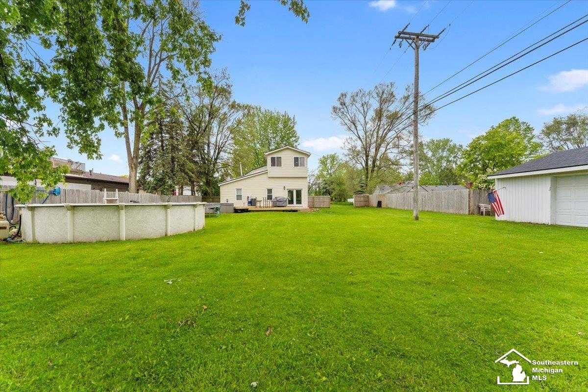 37450 South Huron Road New Boston, MI 48164 - Photo 22 of 27 50176499-8b31d624-efcb-45fe-9471-7d0b83bf9bce.JPG