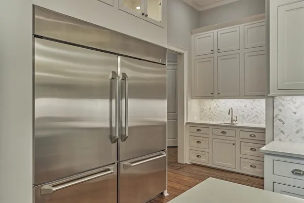 $4,945,000 | 22 East Shore Drive, The Woodlands, TX 77380