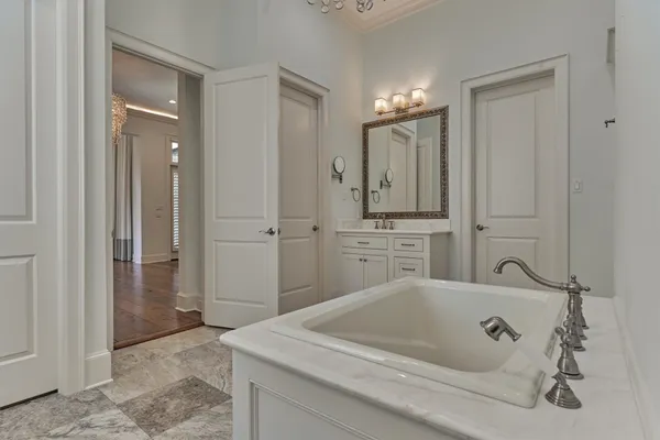 $4,945,000 | 22 East Shore Drive, The Woodlands, TX 77380