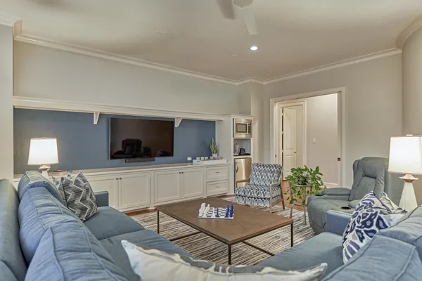 $4,945,000 | 22 East Shore Drive, The Woodlands, TX 77380