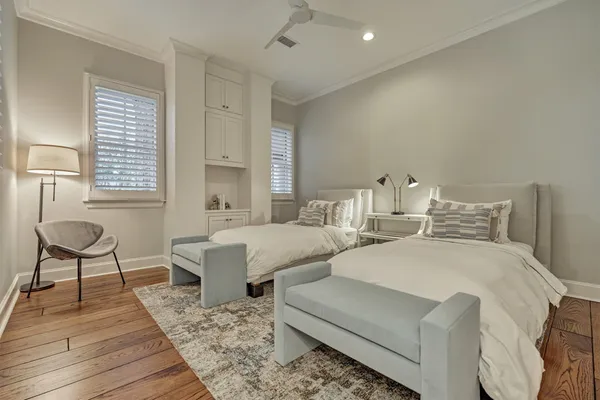 $4,945,000 | 22 East Shore Drive, The Woodlands, TX 77380