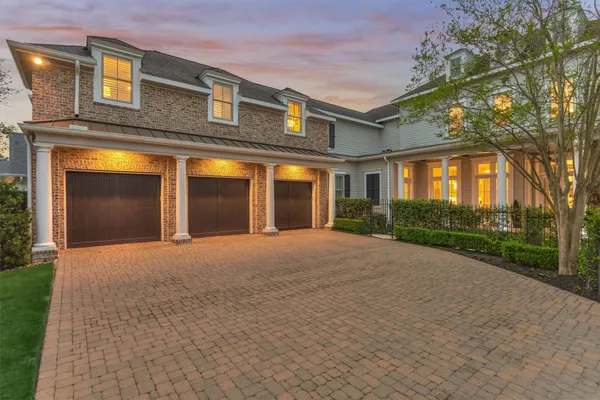 $4,945,000 | 22 East Shore Drive, The Woodlands, TX 77380