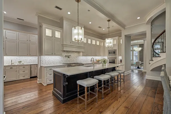 $4,945,000 | 22 East Shore Drive, The Woodlands, TX 77380
