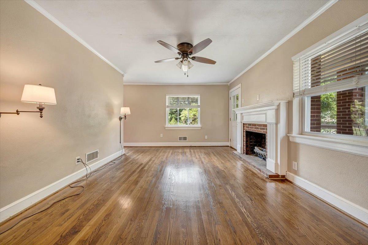 2014 York Road Southwest Roanoke, VA 24015 - Photo 15 of 38 THE EXPERIENCE IS REAL
