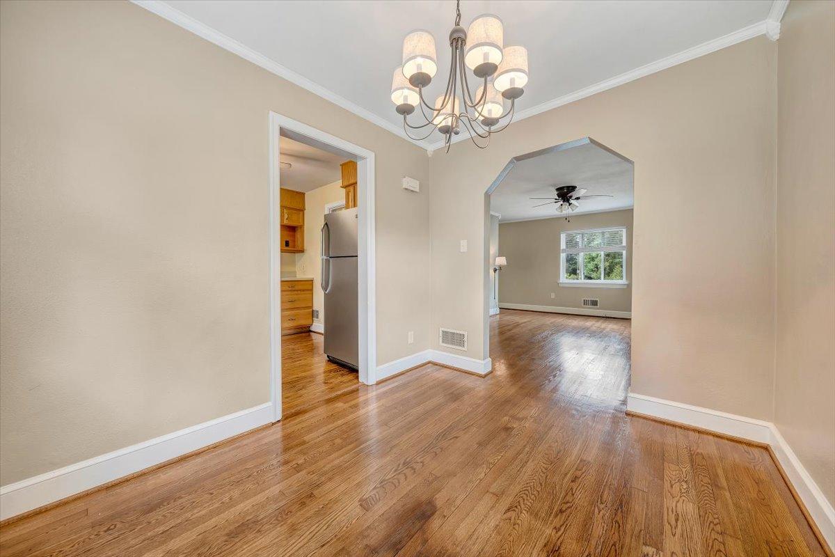 2014 York Road Southwest Roanoke, VA 24015 - Photo 24 of 38 THE EXPERIENCE IS REAL