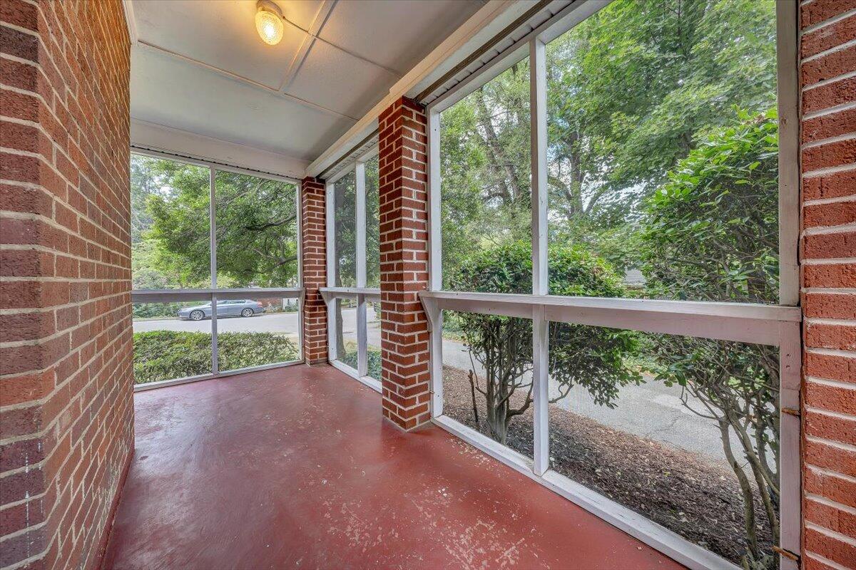 2014 York Road Southwest Roanoke, VA 24015 - Photo 10 of 38 THE EXPERIENCE IS REAL