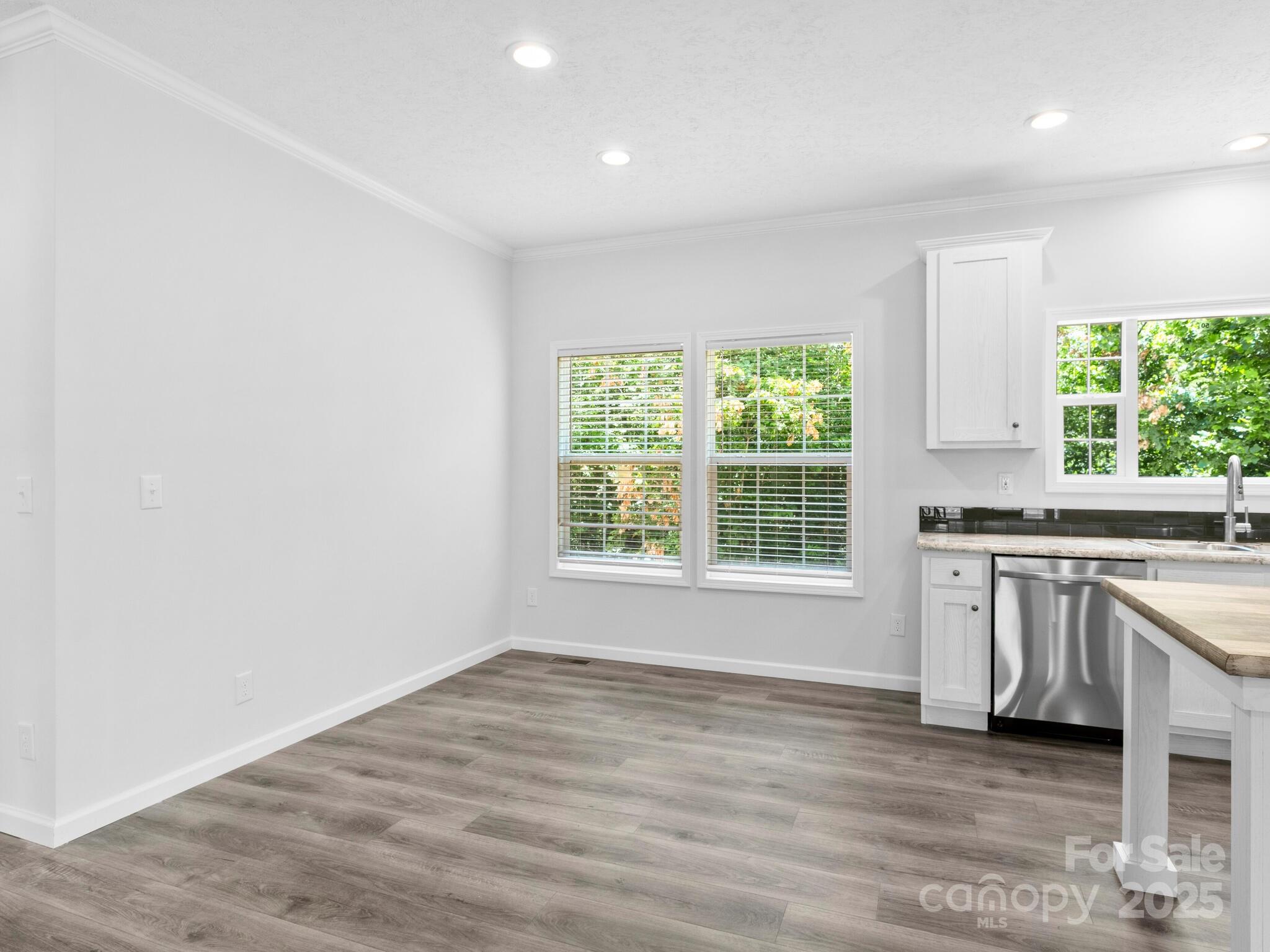 207 Walnut Br Road Weaverville, NC 28787 - Photo 8 of 33 Gallery Image 8