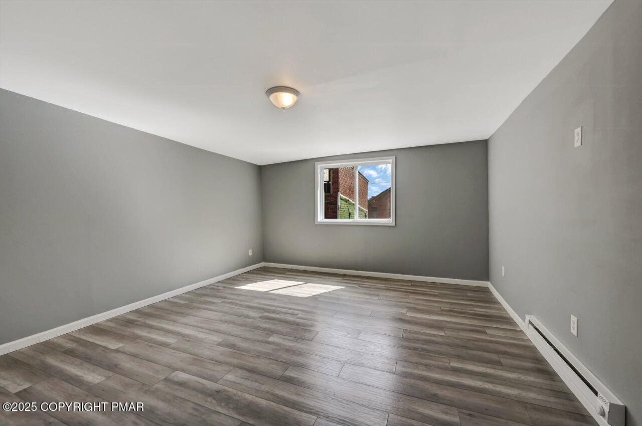 128 East Broad Street, Unit 128B Tamaqua, PA 18252 - Photo 19 of 39 126-128 E Broad St 31 - 2nd Floor Large