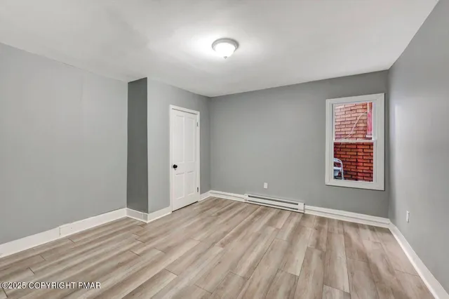 $1,700 | 128 East Broad Street, Unit 128B, Tamaqua, PA 18252