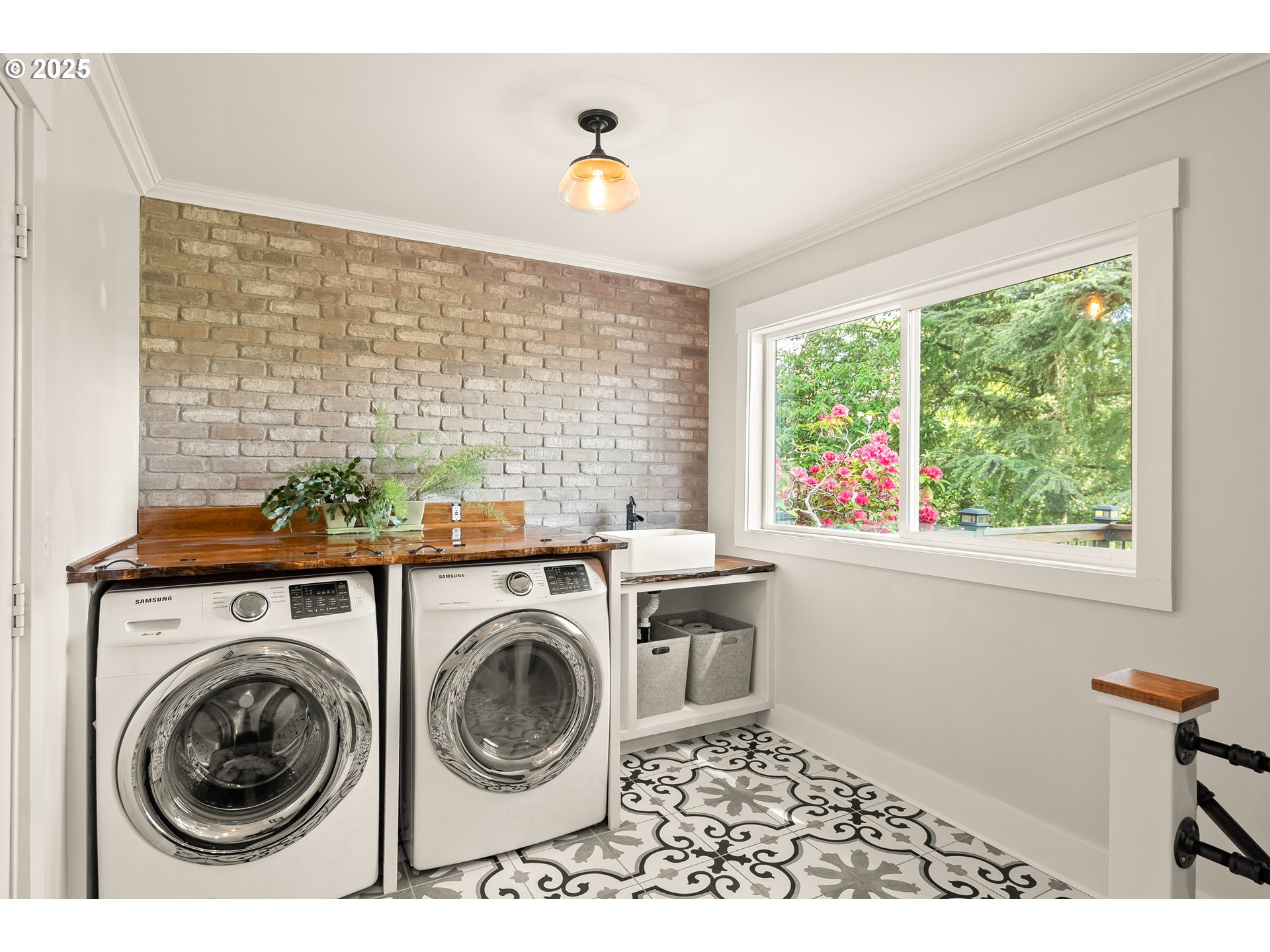 8080 Southwest Wareham Circle Portland, OR 97223 - Photo 15 of 48 Gallery Image 15