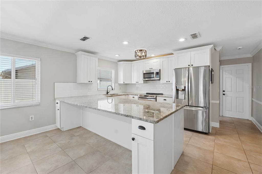 8926 Gum Tree Avenue New Port Richey, FL 34653 - Photo 4 of 41